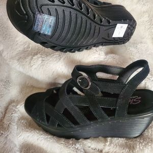 Skechers Memory Foam black strappy sandals